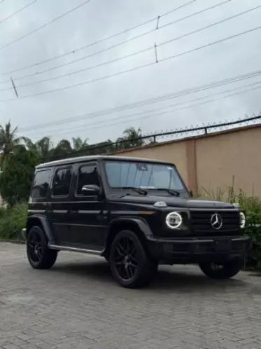 Mercedes-Benz G 550