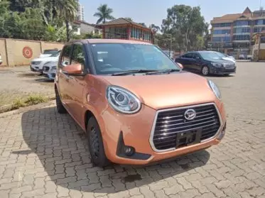 Daihatsu Boon 