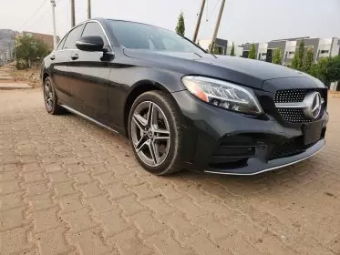 Mercedes-Benz C 300