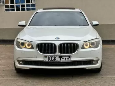 BMW 740