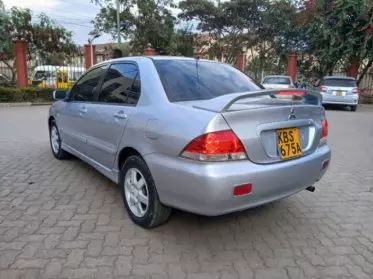 Mitsubishi Lancer