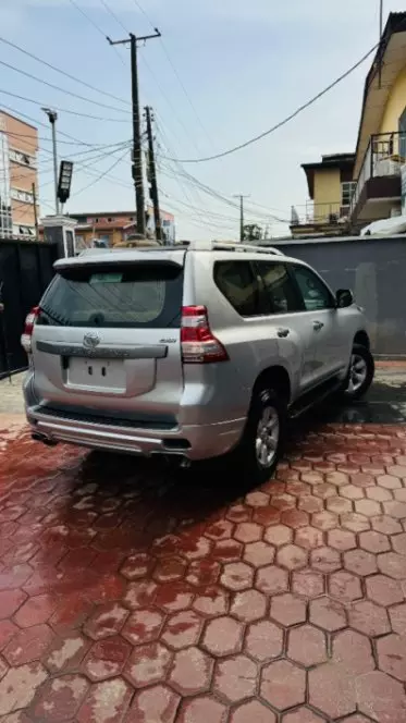 Toyota Landcruiser Prado