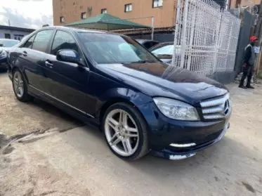 Mercedes-Benz C 300