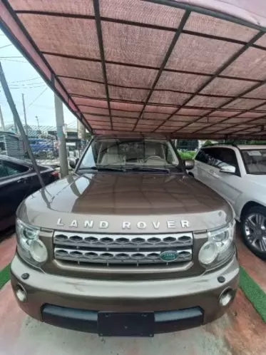 Land Rover LR 4