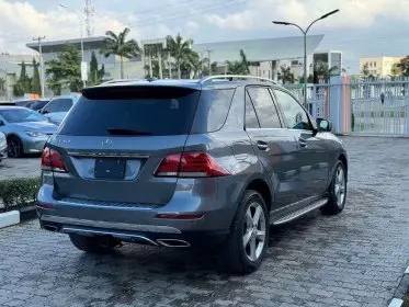 Mercedes-Benz GLE 350