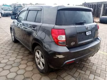 Toyota Ist