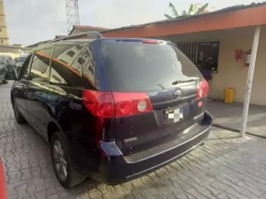 Toyota Sienna