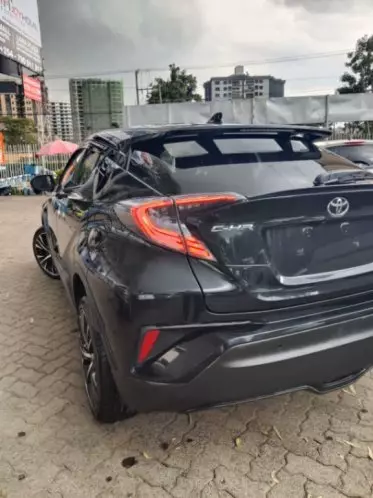 Toyota CH-R