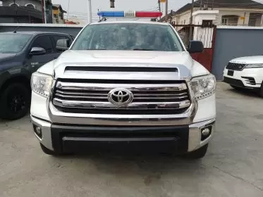 Toyota Tundra