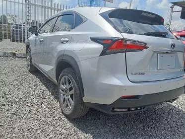 Lexus NX300h Hybrid