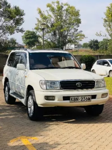 Toyota Landcruiser 300