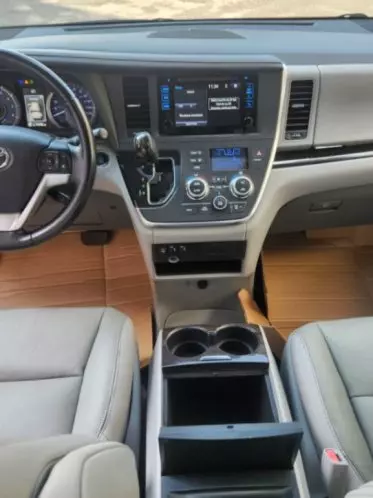 Toyota Sienna