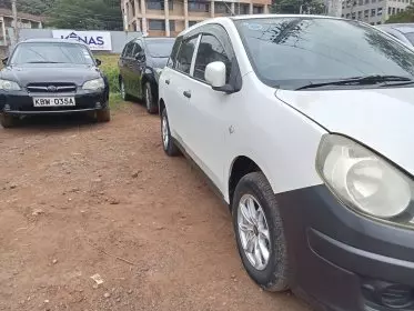 Nissan Advan