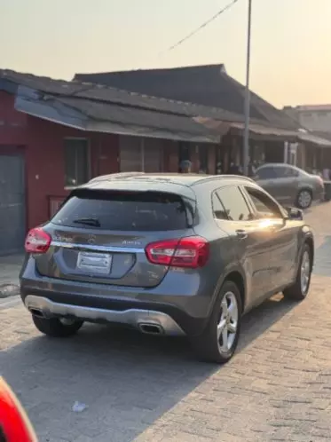Mercedes-Benz GLA 250