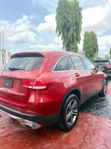 Mercedes-Benz GLC 300