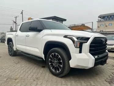 Toyota Tundra