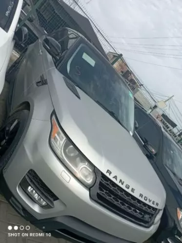 RANGE ROVER Autobiography