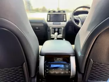 Toyota Land Cruiser Prado VX.L