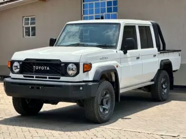 Toyota Land Cruiser 79 Double Cabin
