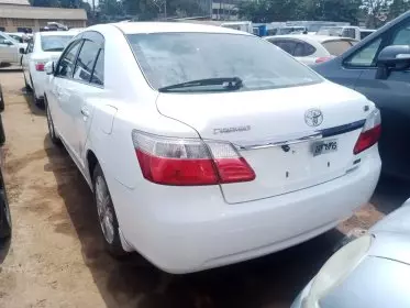 Toyota Premio
