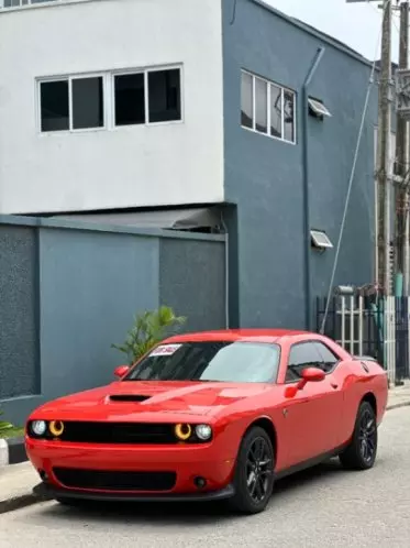 Dodge Challenger