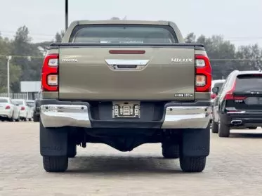 Toyota Hilux 