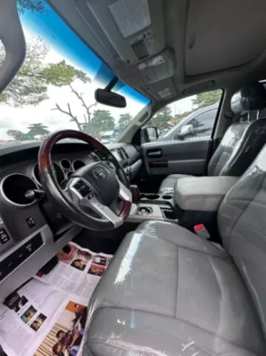 Toyota Sequoia