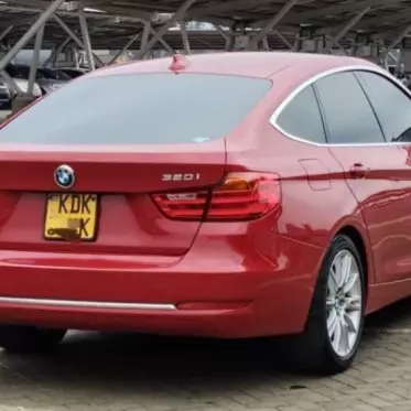 BMW 320i