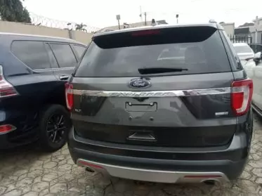 Ford Explorer