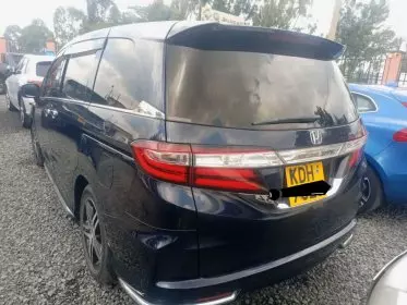 Honda Odyssey Absolute