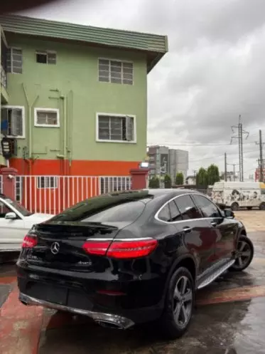 Mercedes-Benz GLC 300