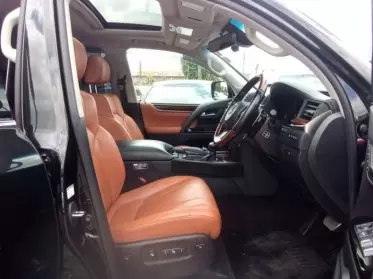 Lexus LX 570