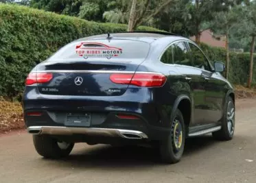 Mercedes-Benz GLE 300