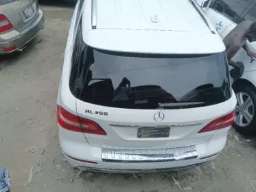Mercedes-Benz ML 350