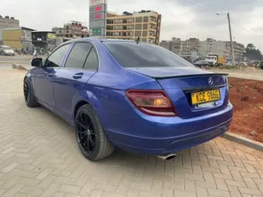 Mercedes-Benz C200