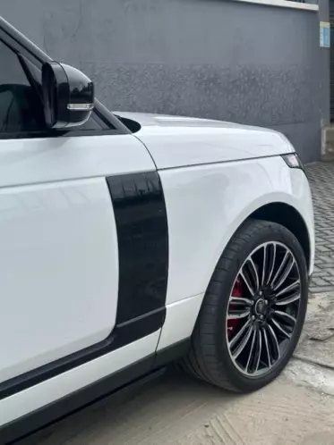 RANGE ROVER HSE LR4