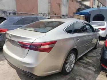 Toyota Avalon