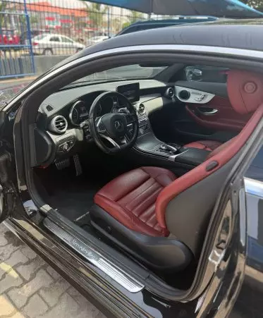 Mercedes-Benz C 300