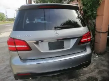 Mercedes-Benz GLS 550