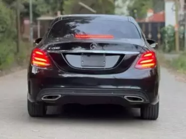 Mercedes-Benz C200