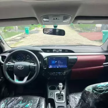 Toyota Hilux