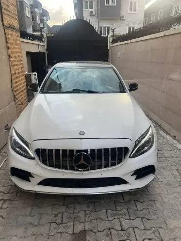 Mercedes-Benz C 300