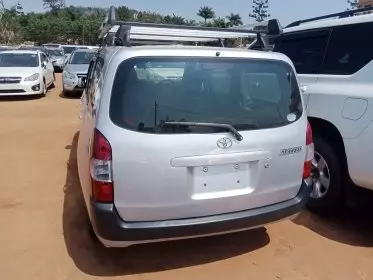 Toyota Succeed 