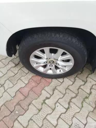 Toyota Land Cruiser V8