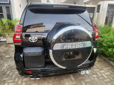 Toyota Landcruiser Prado