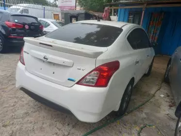 Nissan Versa