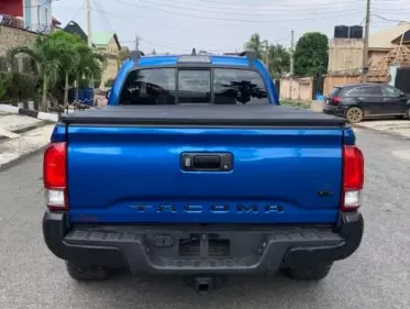 Toyota Tacoma