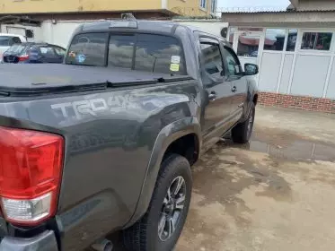 Toyota Tacoma