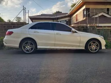Mercedes-Benz E 250