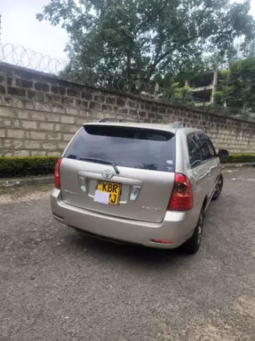 Toyota Fielder 